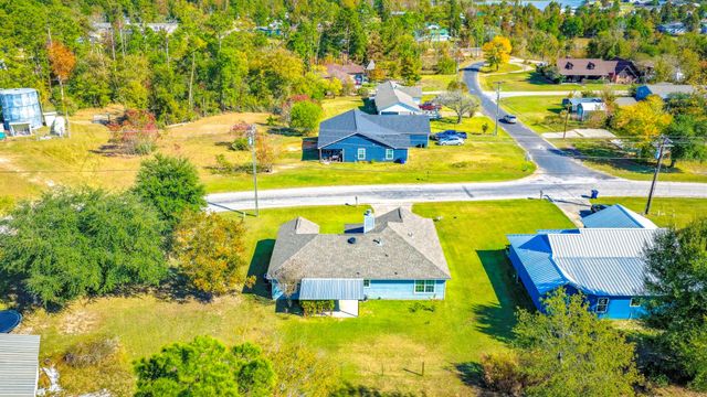 1060 Yaupon Cove Drive, Onalaska, TX 77360