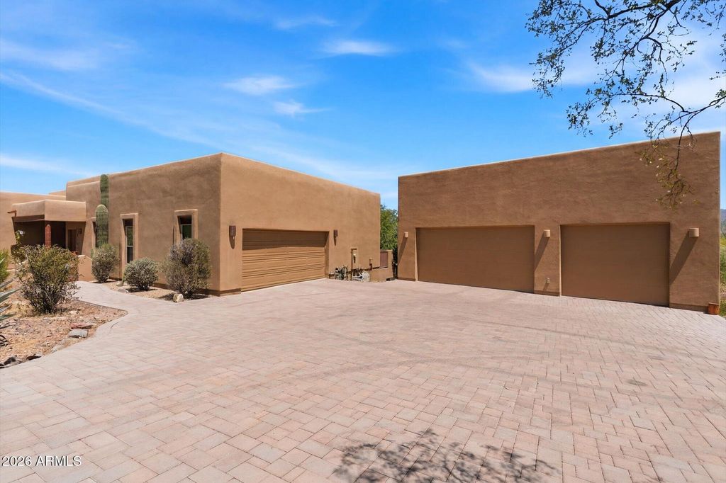 7676 E NONCHALANT Avenue, Carefree, AZ 85377 — photo 3