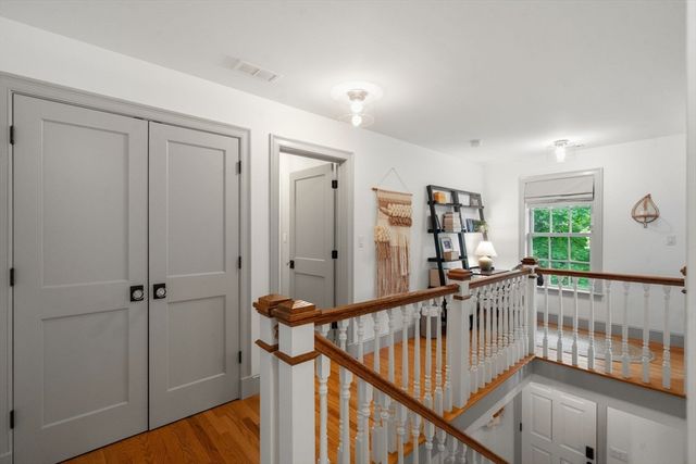 70 S Main St, Sherborn, MA 01770