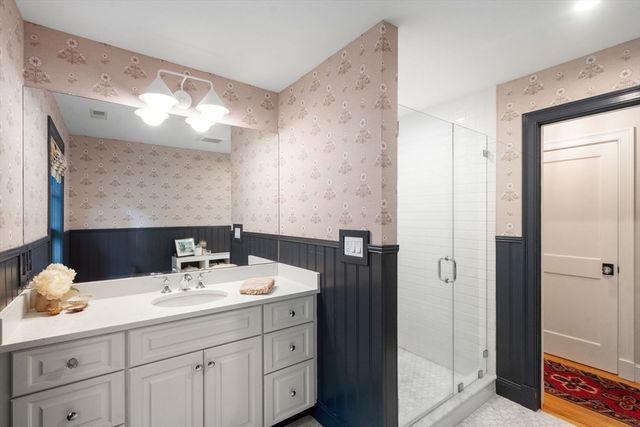 70 S Main St, Sherborn, MA 01770