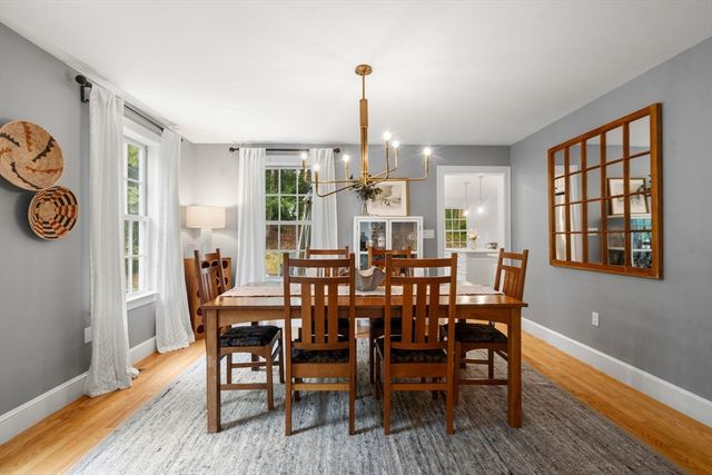 70 S Main St, Sherborn, MA 01770