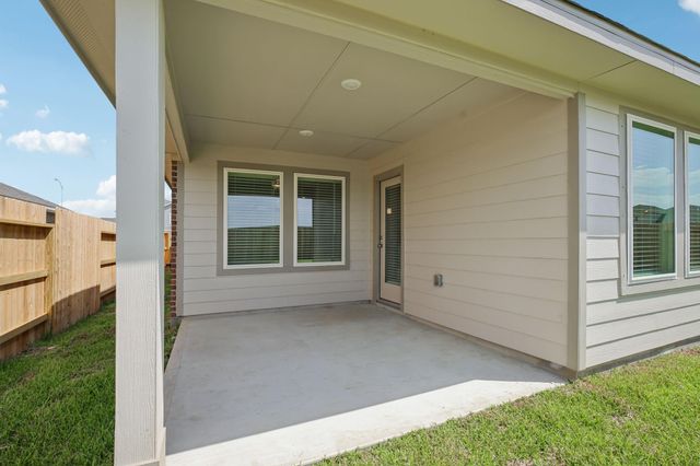 12014 Rushing Ridge Drive, Baytown, TX 77523
