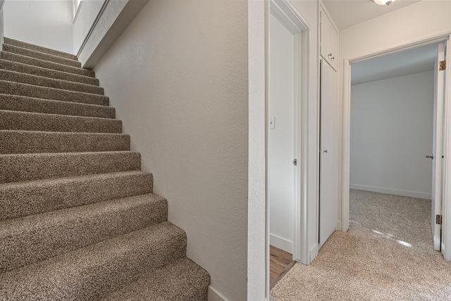 1410 Maplewood Dr, Modesto, CA 95350