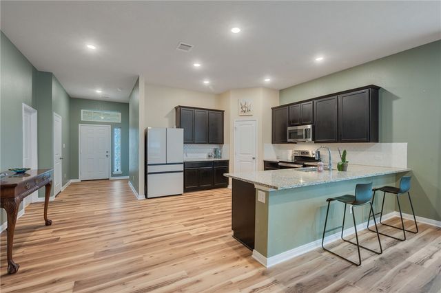 2050 Viva Road, Bryan, TX 77807