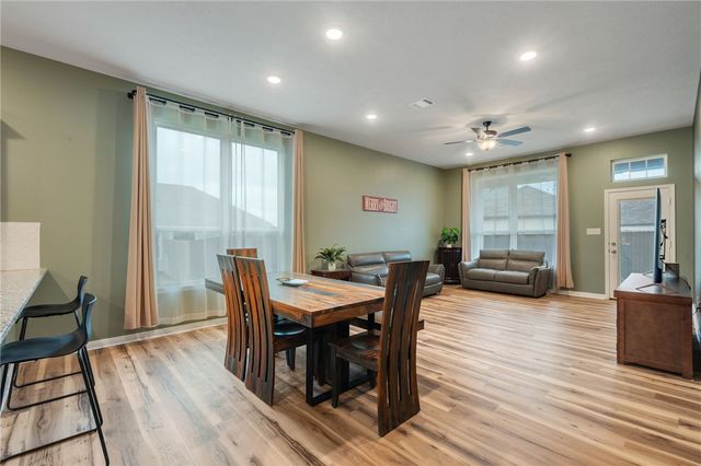 2050 Viva Road, Bryan, TX 77807