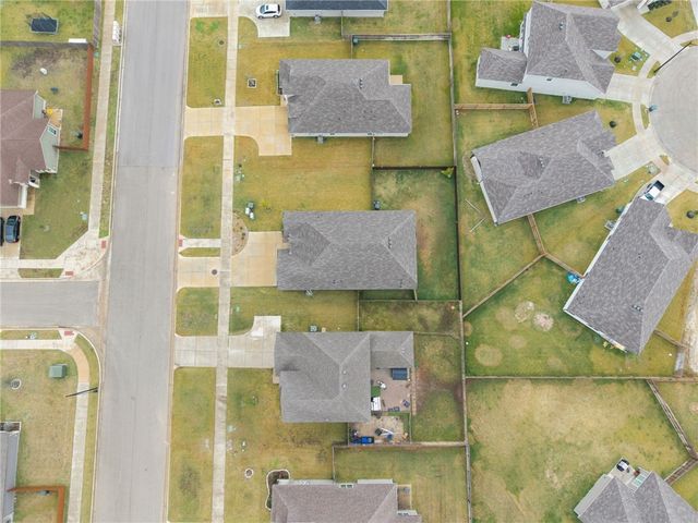 2050 Viva Road, Bryan, TX 77807