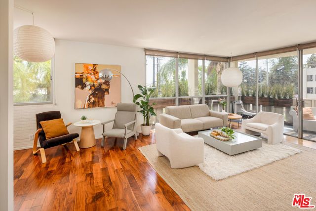 4455 Los Feliz Boulevard 207, Los Angeles, CA 90027