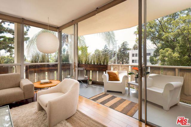 4455 Los Feliz Boulevard 207, Los Angeles, CA 90027