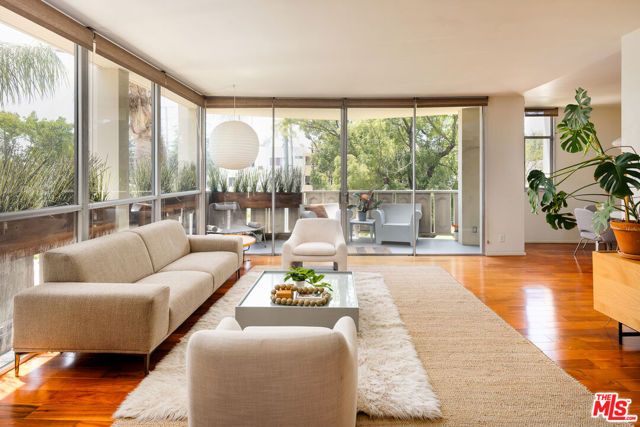 4455 Los Feliz Boulevard 207, Los Angeles, CA 90027