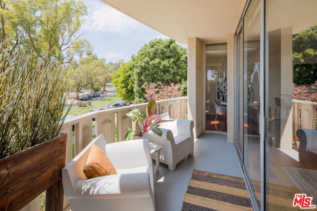 4455 Los Feliz Boulevard 207, Los Angeles, CA 90027