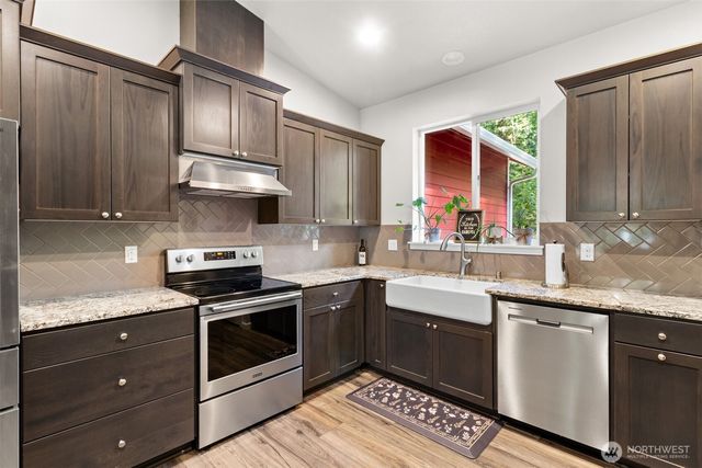7611 Kerbaugh Road NE, Olympia, WA 98516
