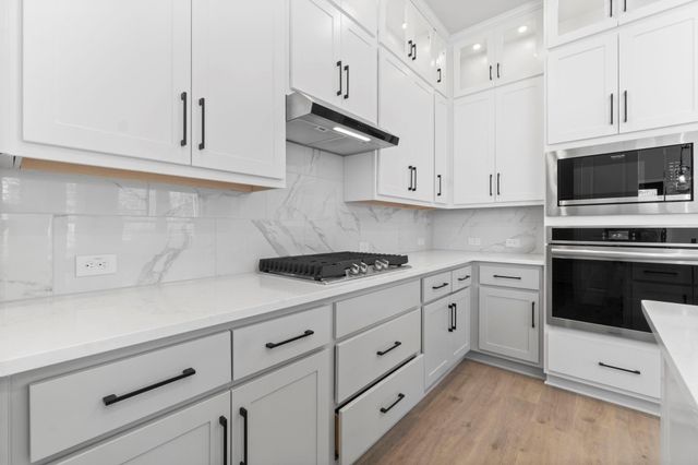 567 Cypress Valley Avenue, Montgomery, TX 77316