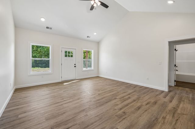 7212 Carthage Road, Pleasant Shade, TN 37145