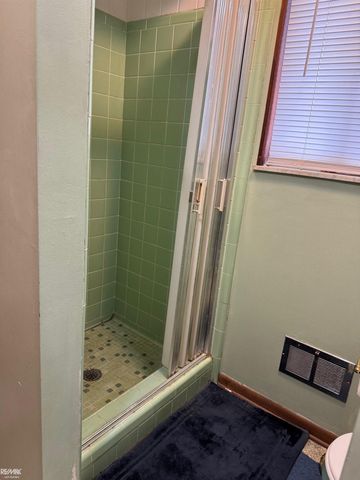 6840 Flintlock Ridge, Shelby Twp, MI 48317