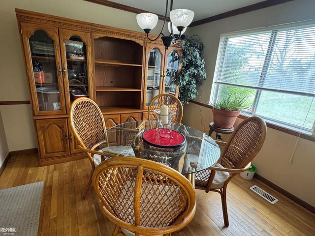 6840 Flintlock Ridge, Shelby Twp, MI 48317