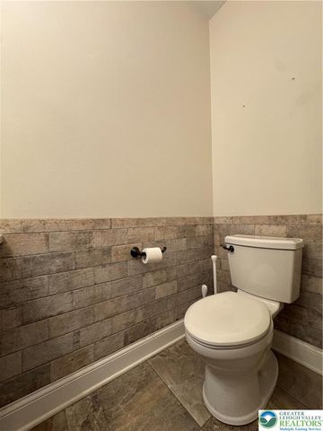 2570 Steele Lane, Forks Twp, PA 18040