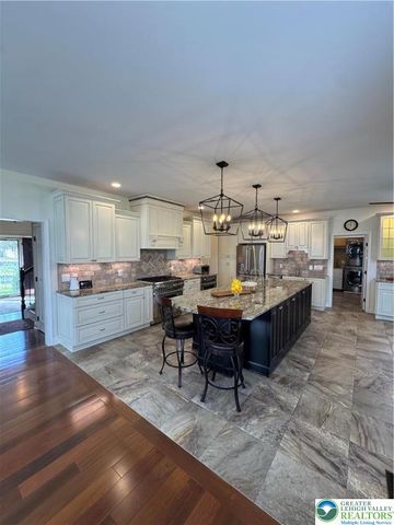 2570 Steele Lane, Forks Twp, PA 18040