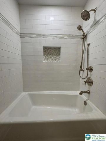 2570 Steele Lane, Forks Twp, PA 18040