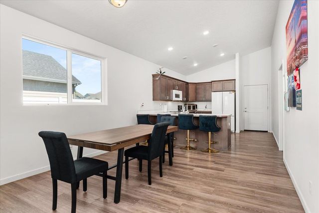 123 S TREELINE St, Airway Heights, WA 99001