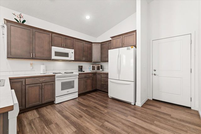 123 S TREELINE St, Airway Heights, WA 99001