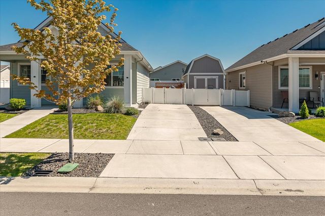 123 S TREELINE St, Airway Heights, WA 99001