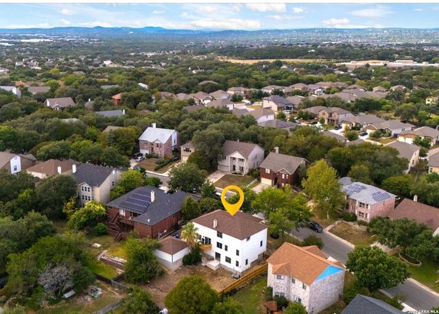 7738 Oakhill Park, San Antonio, TX 78249