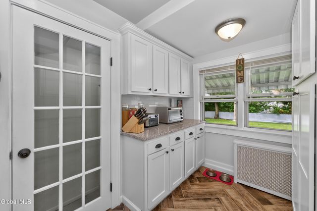 2015 Ferguson Street, Rotterdam, NY 12303