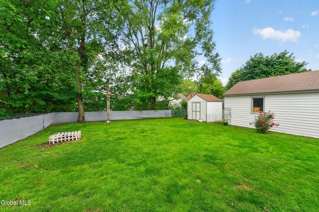 2015 Ferguson Street, Rotterdam, NY 12303