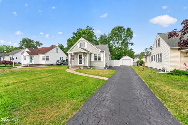 2015 Ferguson Street, Rotterdam, NY 12303