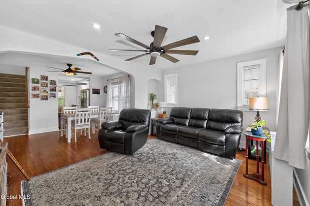 2015 Ferguson Street, Rotterdam, NY 12303