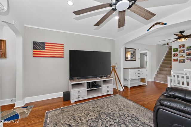 2015 Ferguson Street, Rotterdam, NY 12303