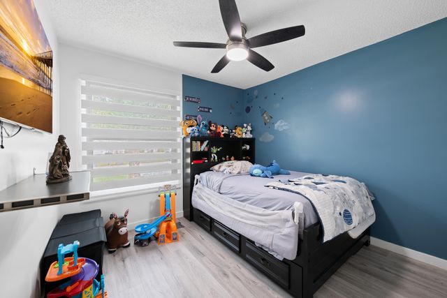 18833 Cloud Lake Circle, Boca Raton, FL 33496