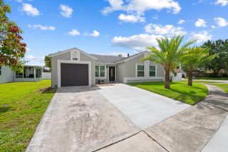 18833 Cloud Lake Circle, Boca Raton, FL 33496