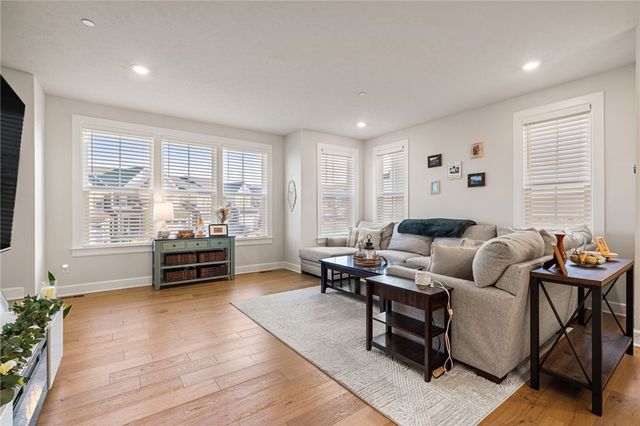 207 Spruce Lane, Canonsburg, PA 15317