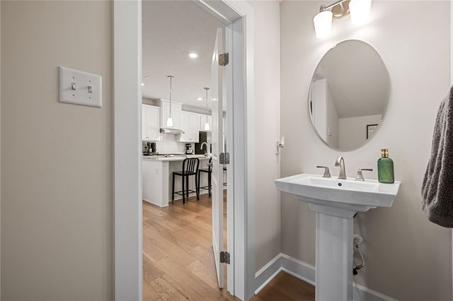 207 Spruce Lane, Canonsburg, PA 15317