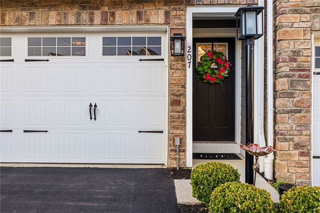 207 Spruce Lane, Canonsburg, PA 15317