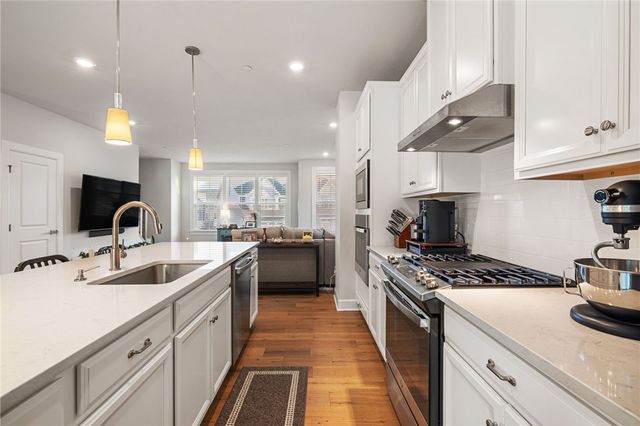 207 Spruce Lane, Canonsburg, PA 15317