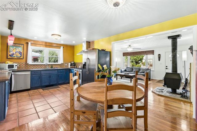 207 Beckers Lane, Manitou Springs, CO 80829