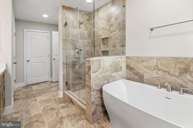 2502 MELIA CT, Baltimore, MD 21234