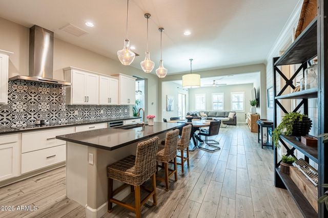 18177 W CACTUS FLOWER Drive, Goodyear, AZ 85338