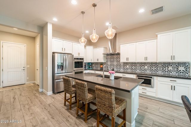 18177 W CACTUS FLOWER Drive, Goodyear, AZ 85338