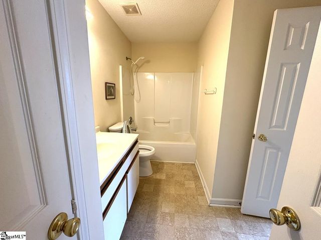 110 Hammett Grove Lane, Greer, SC 29650