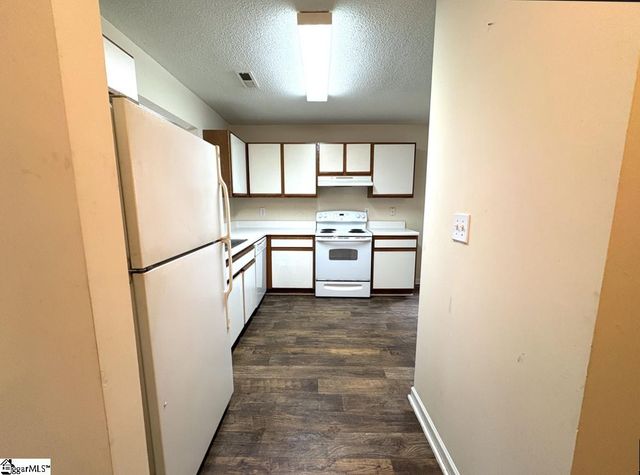 110 Hammett Grove Lane, Greer, SC 29650