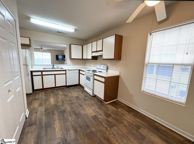 110 Hammett Grove Lane, Greer, SC 29650