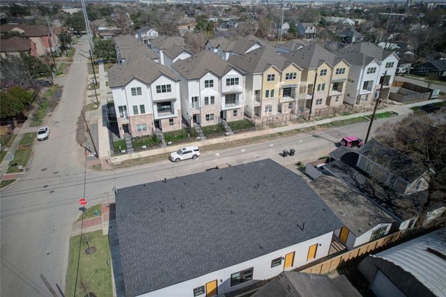 201 Eastwood Unit 5 Street 5, Houston, TX 77011
