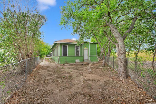 427 & 431 Dunning, San Antonio, TX 78210