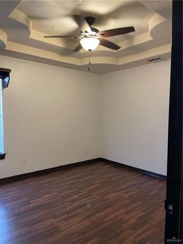 1714 W Hayes Avenue, Alton, TX 78573