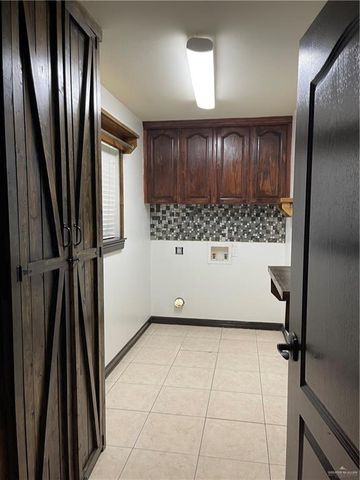 1714 W Hayes Avenue, Alton, TX 78573