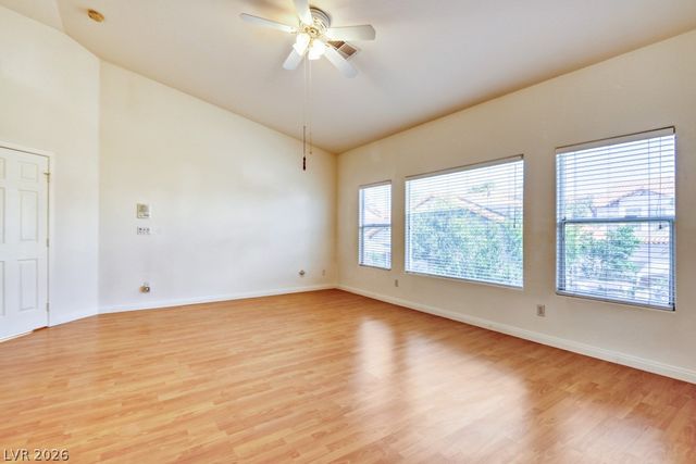 8744 Stockholm Ave, Las Vegas, NV 89147