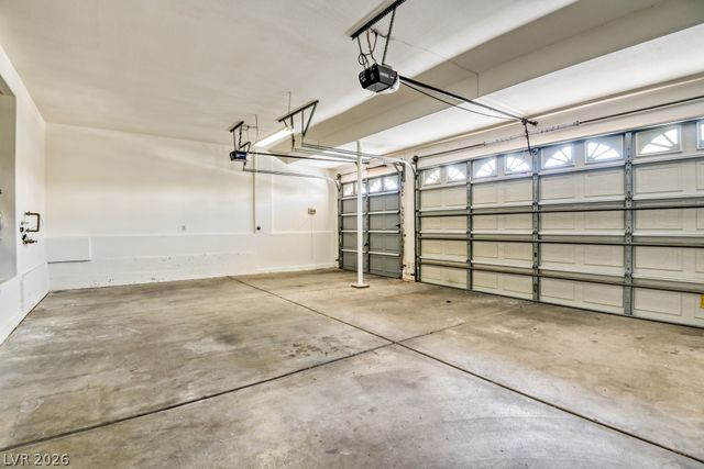 8744 Stockholm Ave, Las Vegas, NV 89147